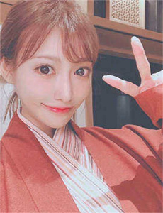 《美女 洗澡视频-内裤老师》