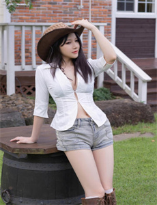 《芳草萋萋掩玉门-奇热剧集》