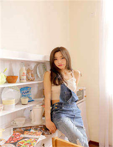 《牙齿上出现小白点-亚洲精品AV无码永久无码》